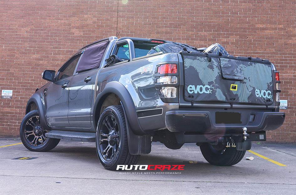 FORD-RANGER-VAPOR-BLACK-MACHINED-WITH-DARK-TINT